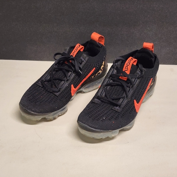 Women Nike Air Vapormax 2021 Flyknit Black Leopard Sneakers DH4090 001 Size 6 - Picture 3 of 15